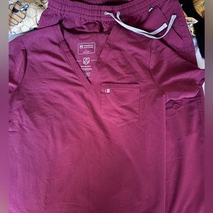 Mediclo Burgundy Scrub Set